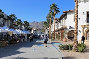 Quiet rules in Old Town La Quinta in the summer!